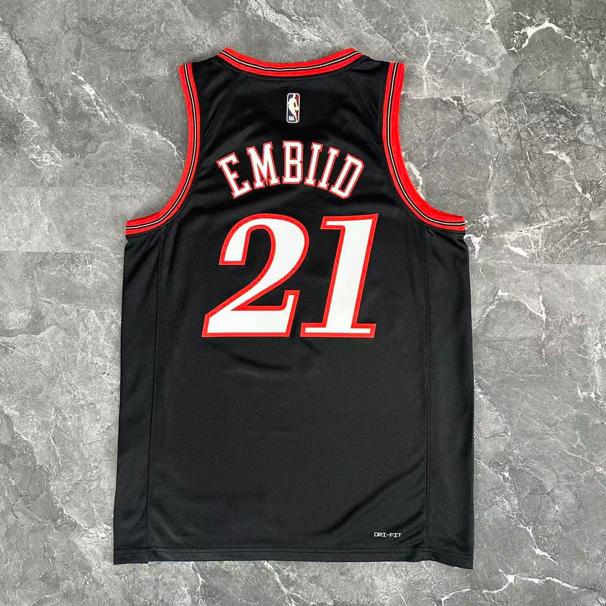 Maillot Philadelphia 76ers n° 21 – Rétro Noir – photo 13