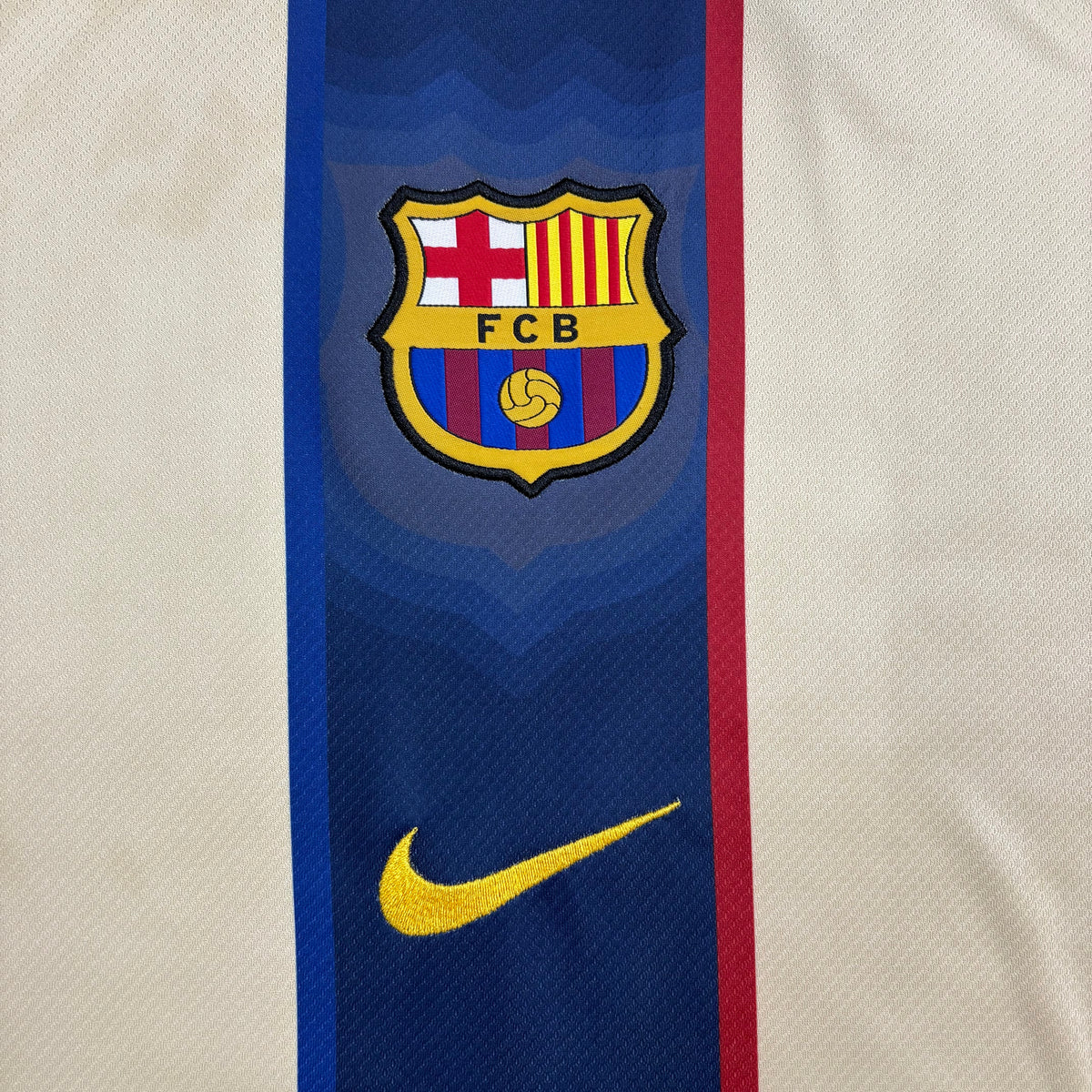FC Barcelone Édition rétro commémorative 2026-2027 – photo 4