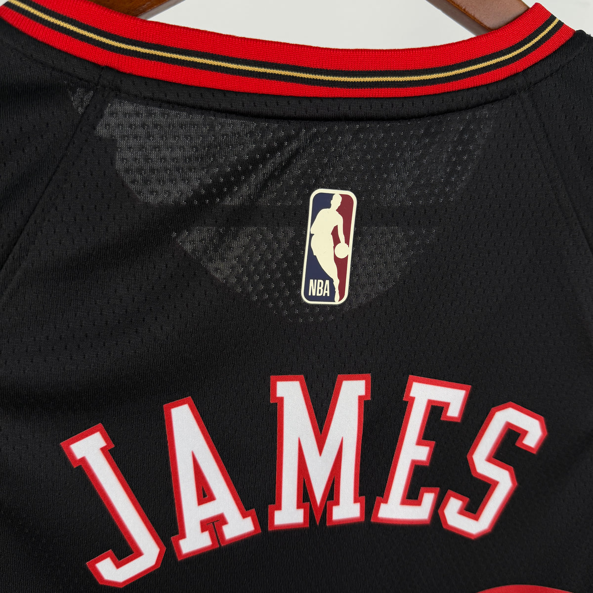 Maillot Philadelphia 76ers n° 23 – Rétro Noir – photo 3