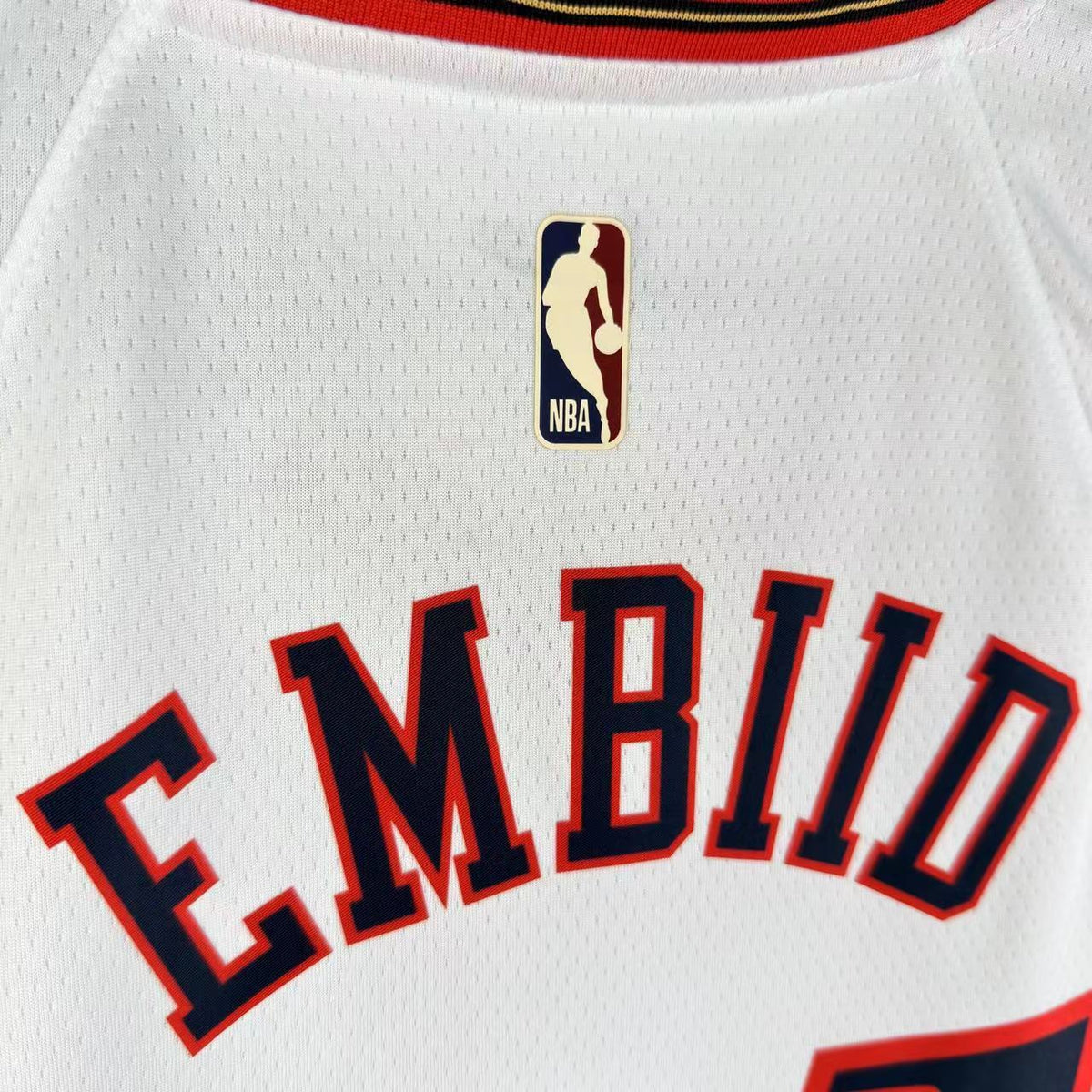 Maillot Philadelphia 76ers n° 21 – Rétro Blanc – photo 5