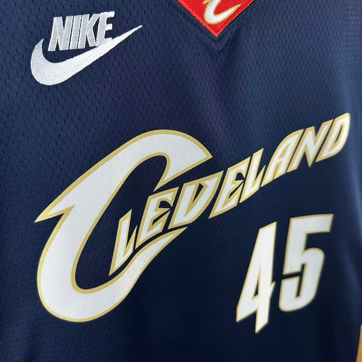 Maillot Cleveland Cavaliers n° 45 – Rétro – photo 3
