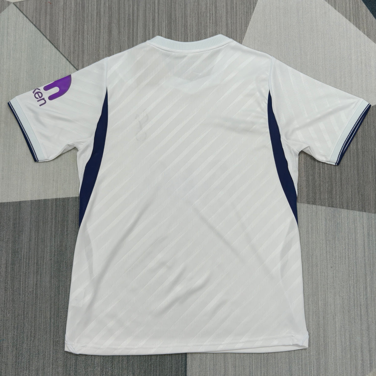 Tottenham Domicile 2026-2027 – photo 5