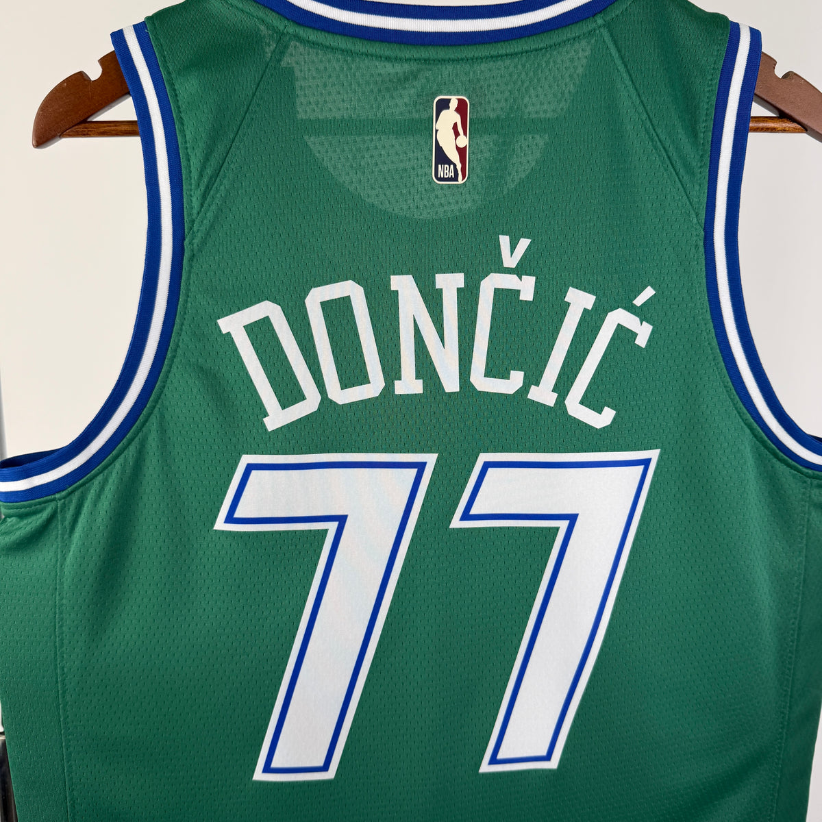 Maillot Dallas Mavericks n° 77 – Rétro Vert – photo 4