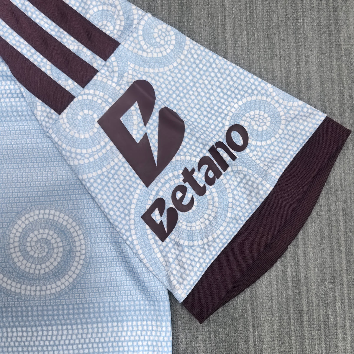 Aston Villa Troisième maillot Avec sponsor 2026-2027 – photo 3