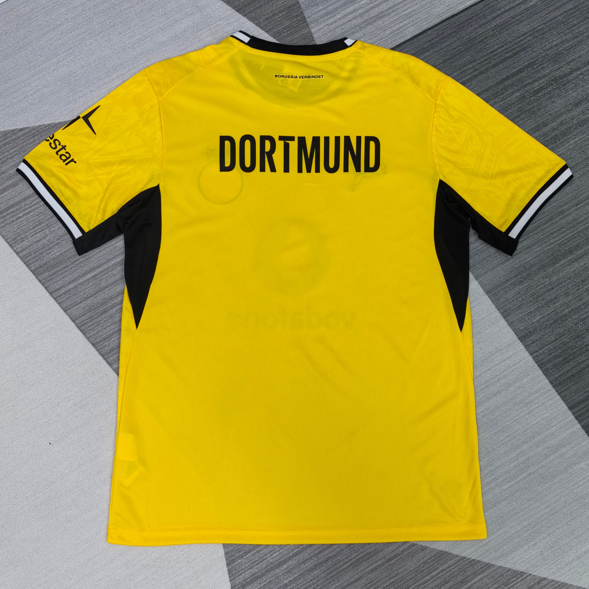 Borussia Dortmund Domicile 2026-2027 – photo 5