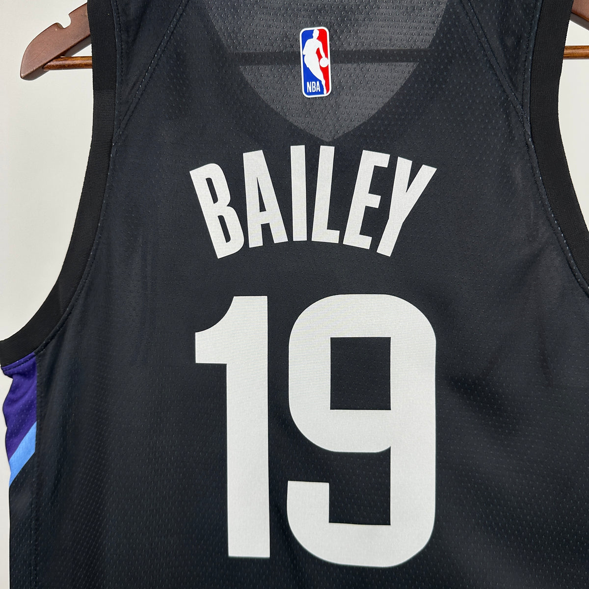 Maillot Utah Jazz n° 19 – Motif Jordan – photo 7