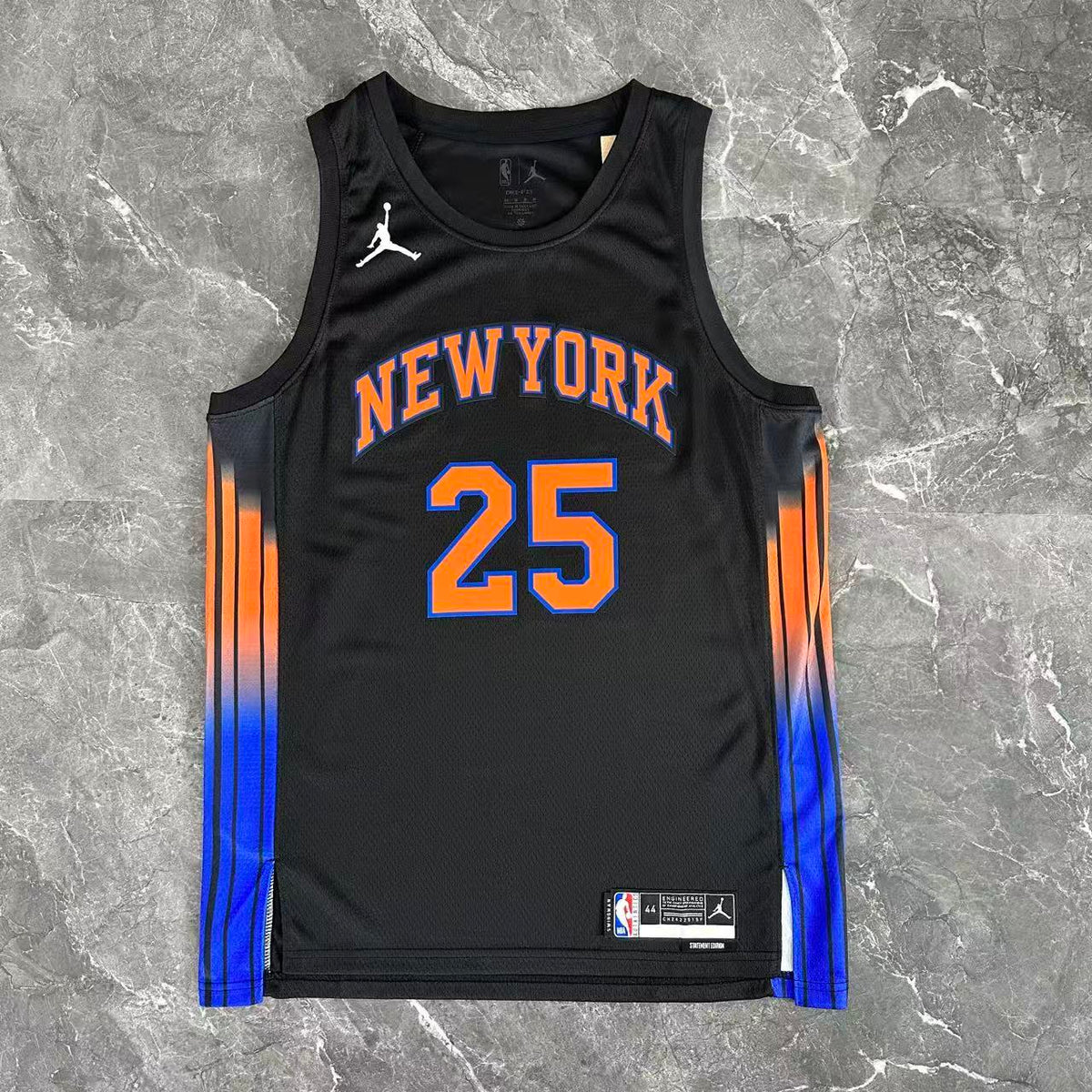 Maillot New York Knicks n° 25 – Édition spéciale – photo 11
