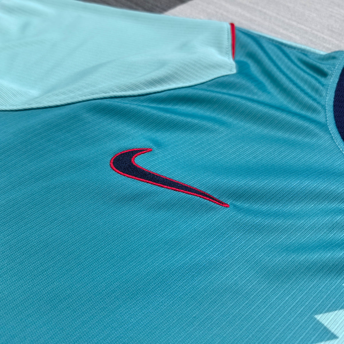 FC Barcelone Bleu clair Troisième maillot 2026-2027 – photo 4