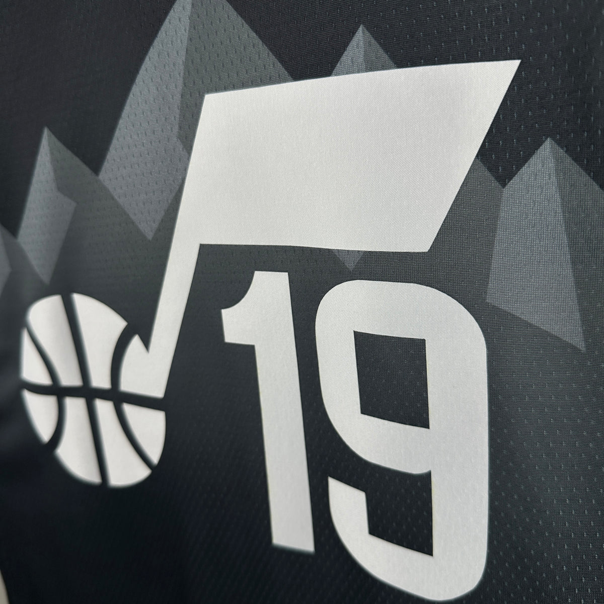 Maillot Utah Jazz n° 19 – Motif Jordan – photo 9