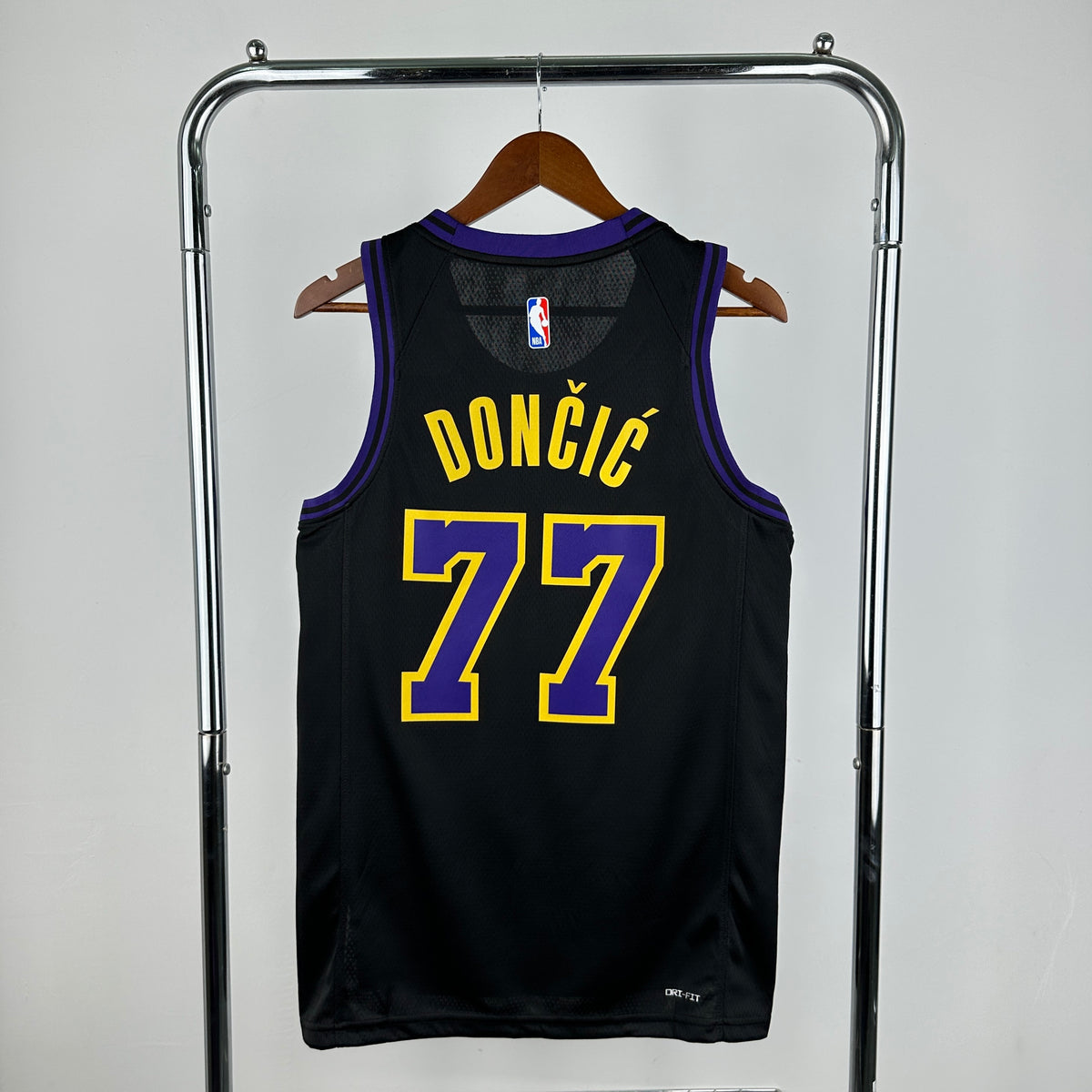 Maillot Los Angeles Lakers n° 77 – Édition Ville – photo 11