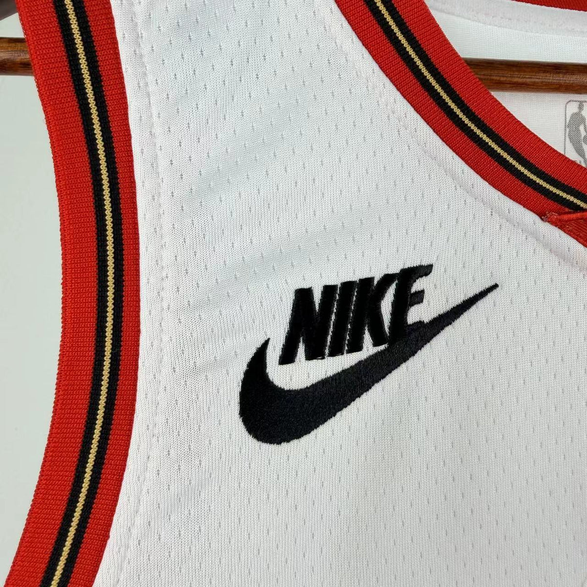 Maillot Philadelphia 76ers n° 21 – Rétro Blanc – photo 10