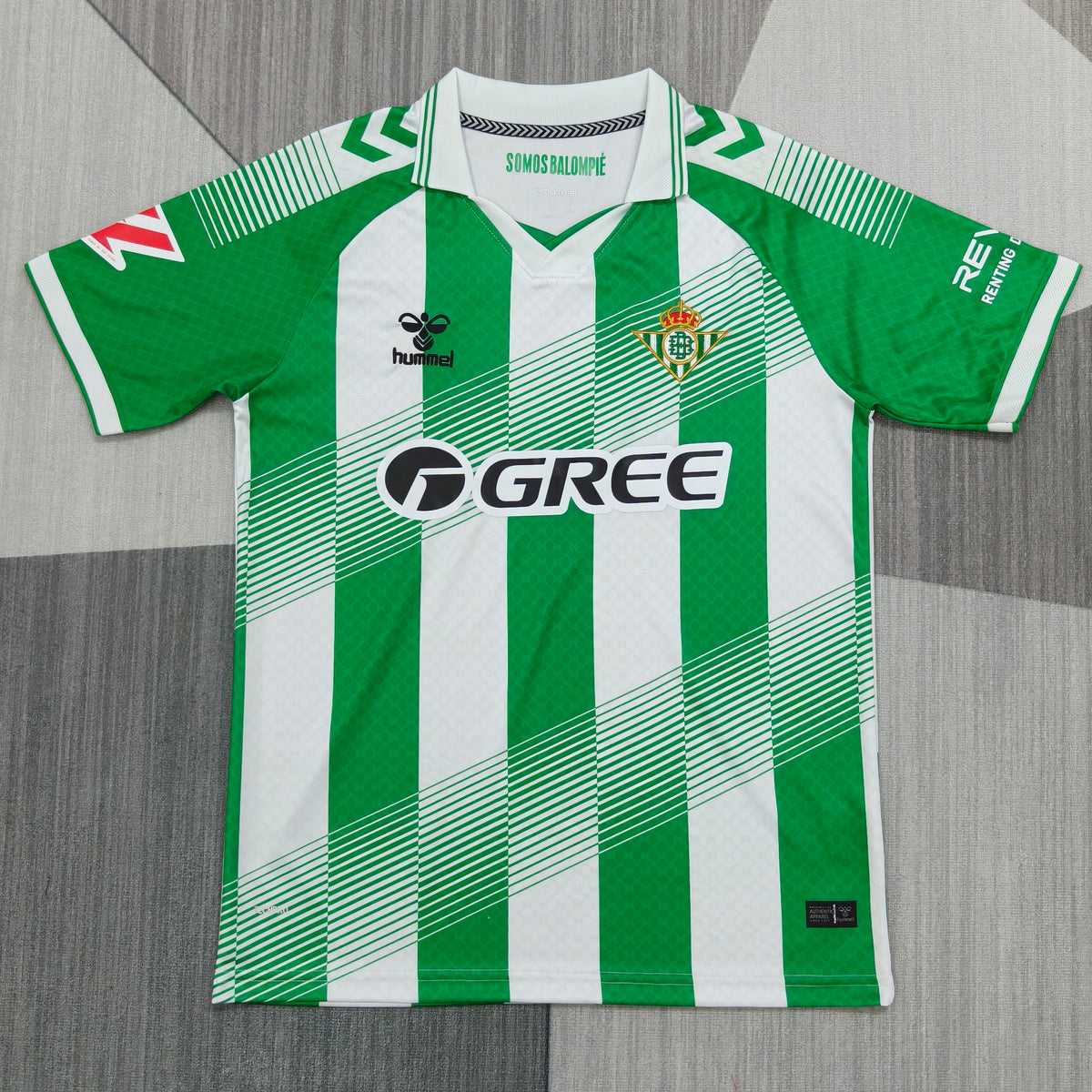 Real Betis Domicile 2026-2027 – photo 1