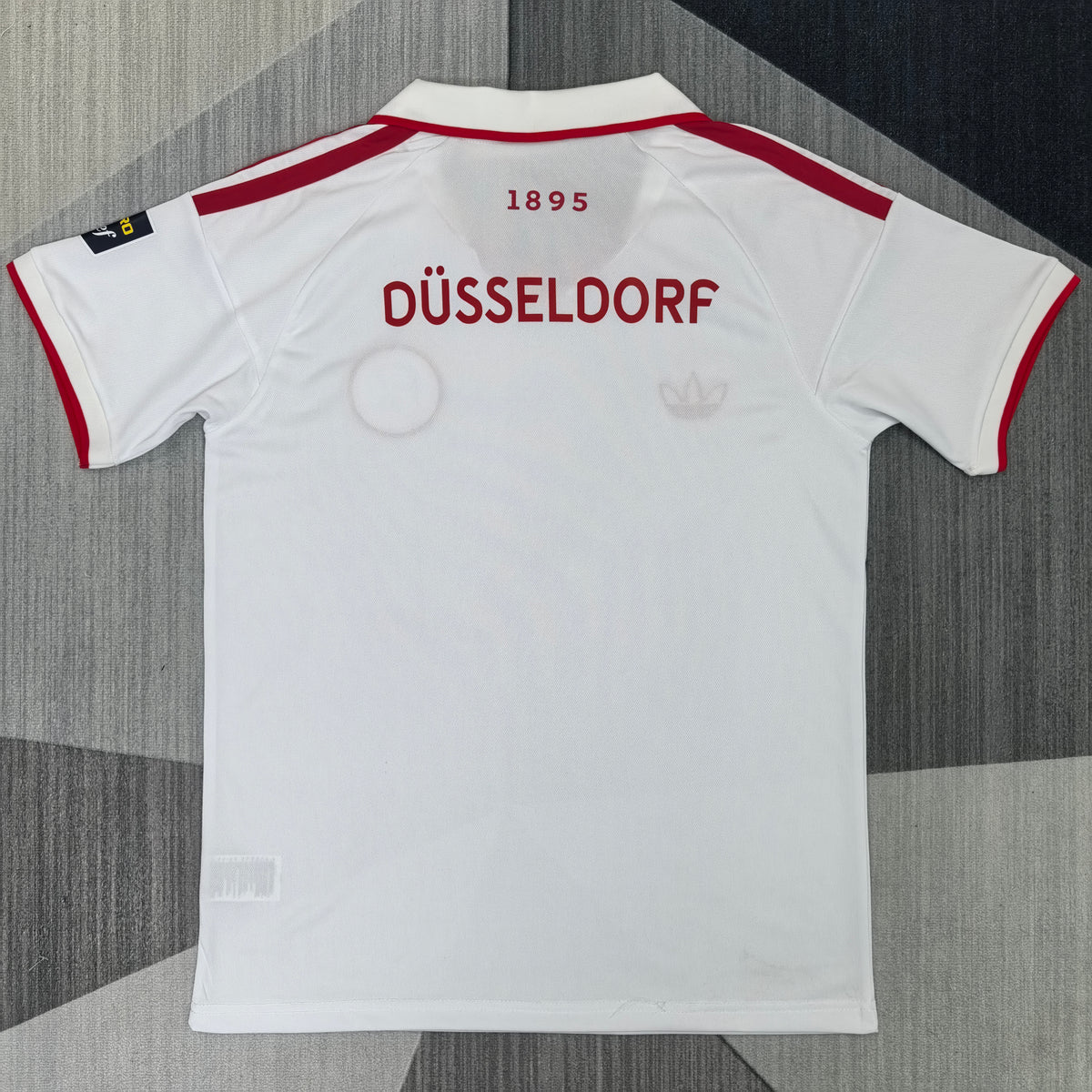 Fortuna Düsseldorf Troisième maillot 2026-2027 – photo 5