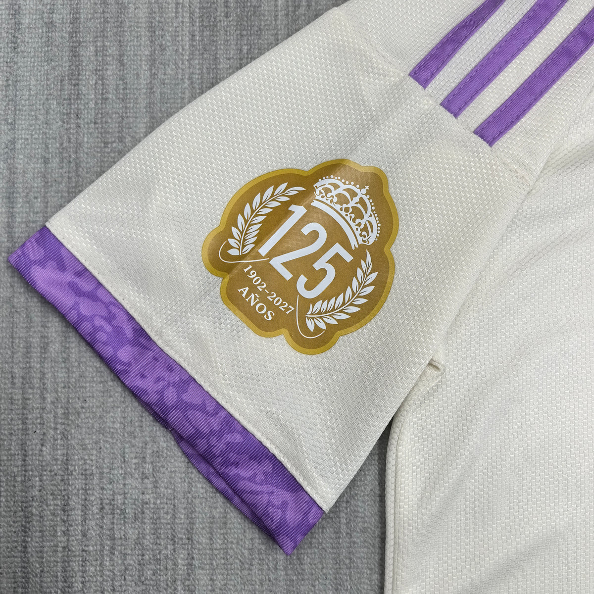 Real Madrid Édition 125e anniversaire 2026-2027 – Modèle 254247336 – photo 2
