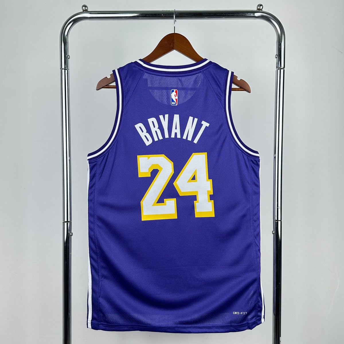 Maillot Los Angeles Lakers n° 24 – Édition spéciale – photo 2