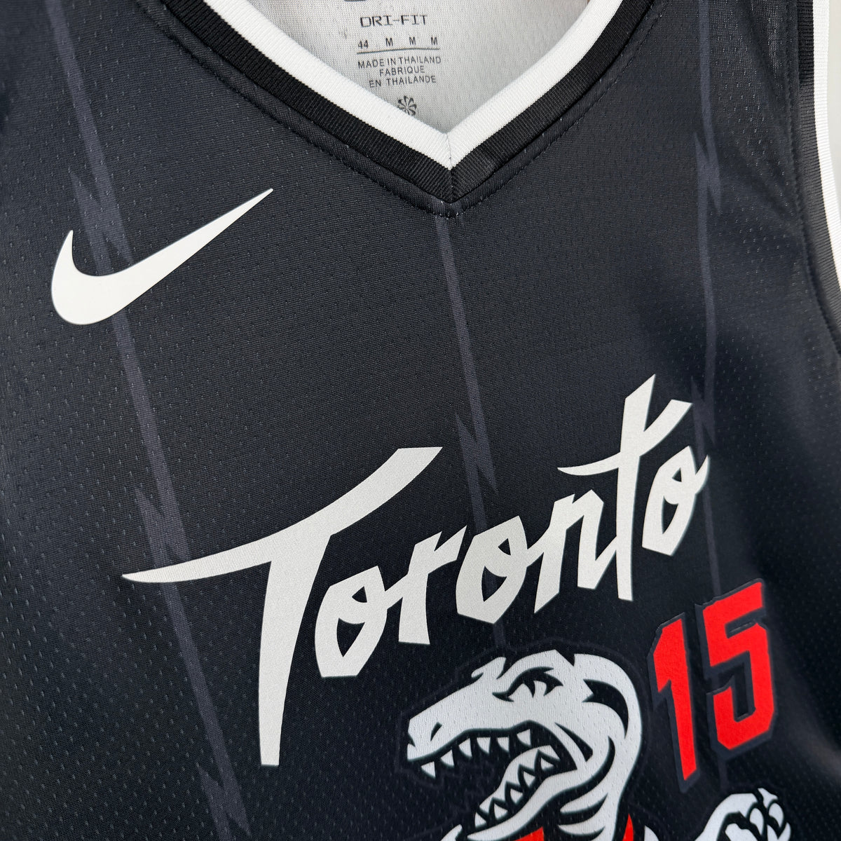 Maillot Toronto Raptors n° 15 – Édition Ville – photo 9