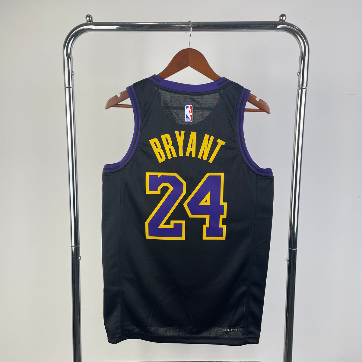 Maillot Los Angeles Lakers n° 24 – Édition Ville – photo 10