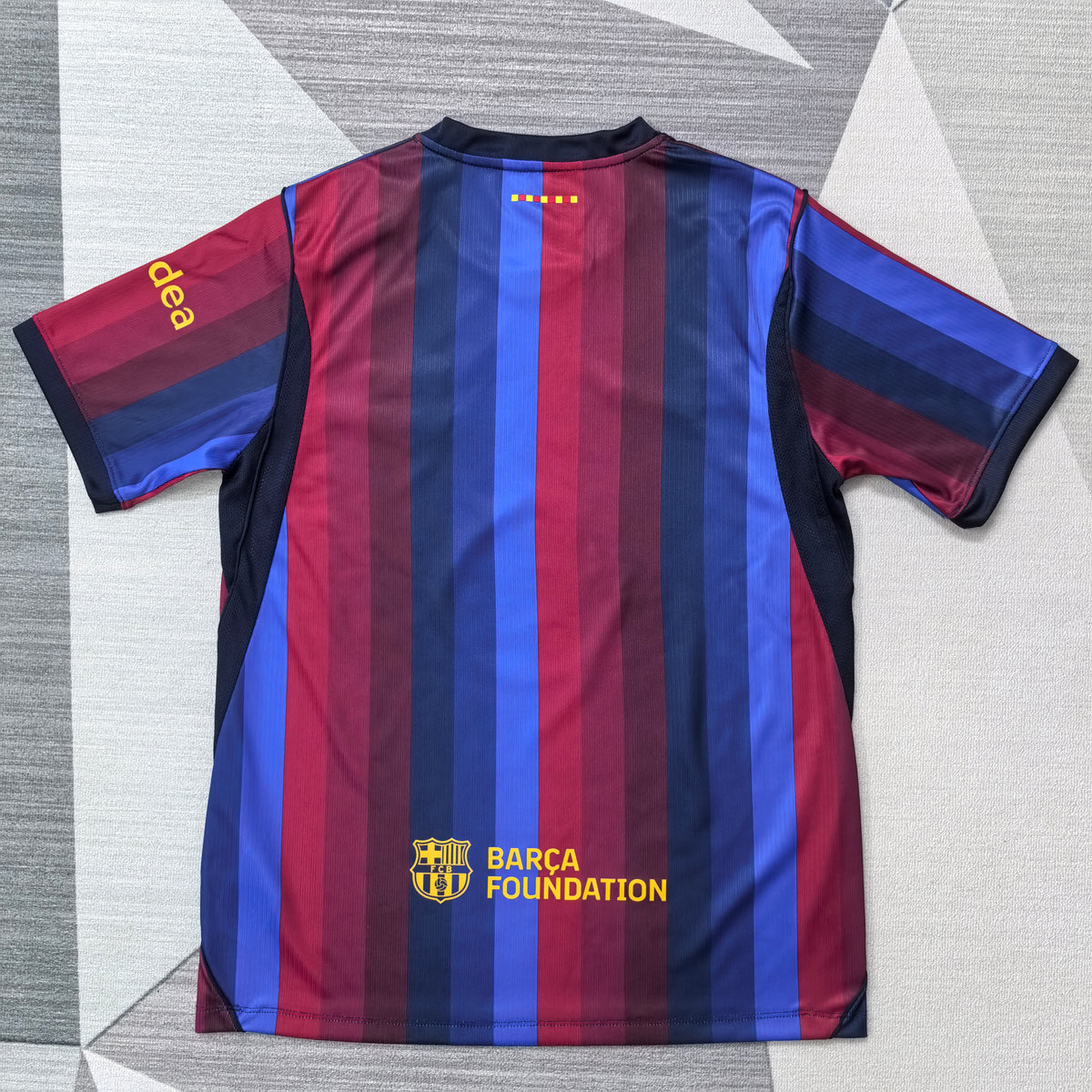 FC Barcelone Domicile 2026-2027 – Modèle 237674165 – photo 2