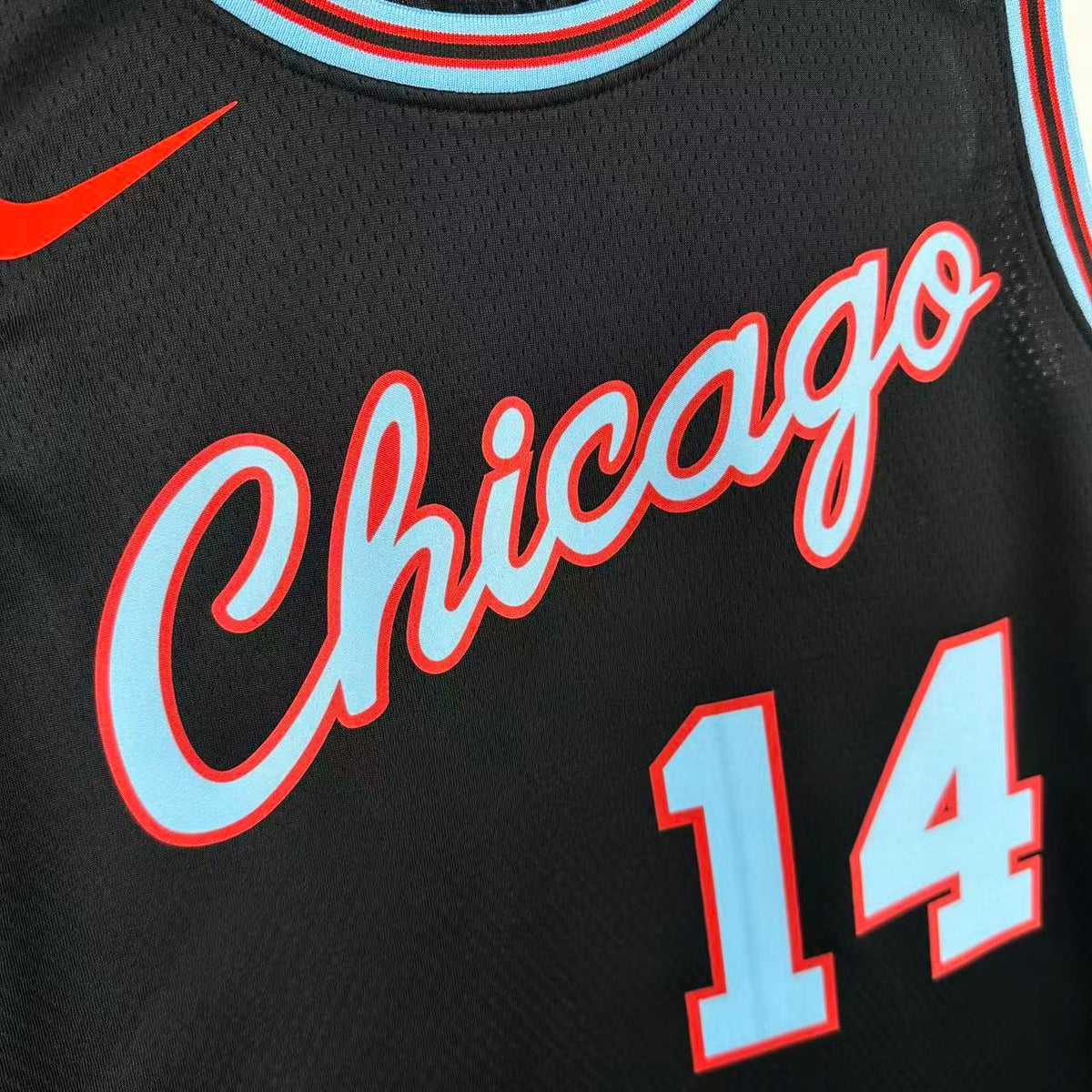Maillot Chicago Bulls n° 14 – Édition Ville – photo 10