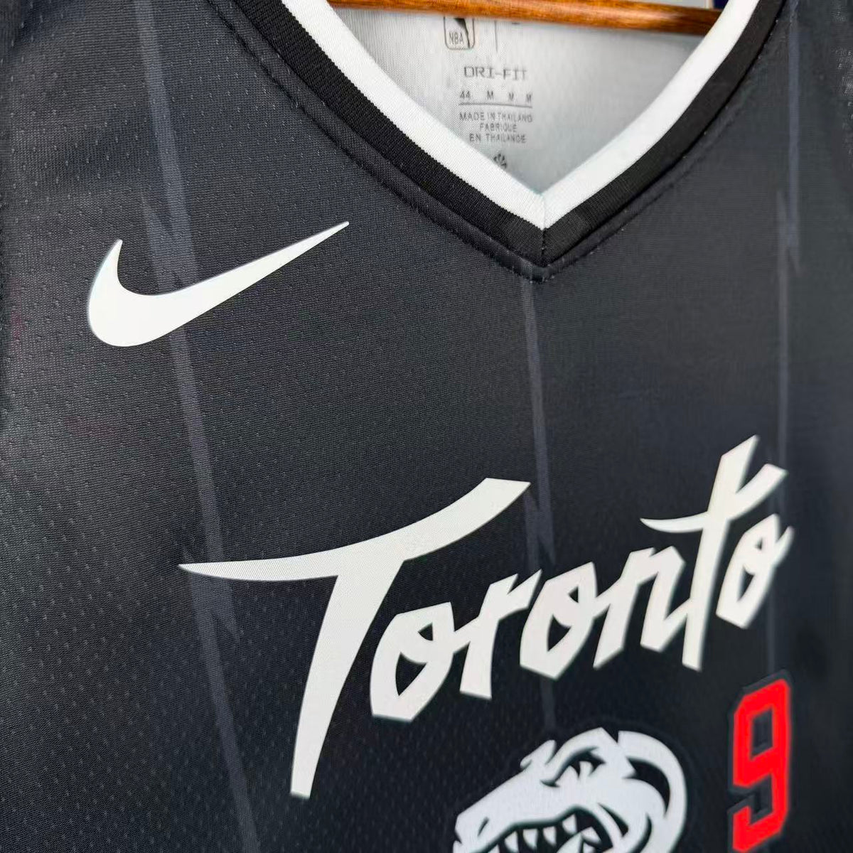 Maillot Toronto Raptors n° 9 – Édition Ville – photo 9