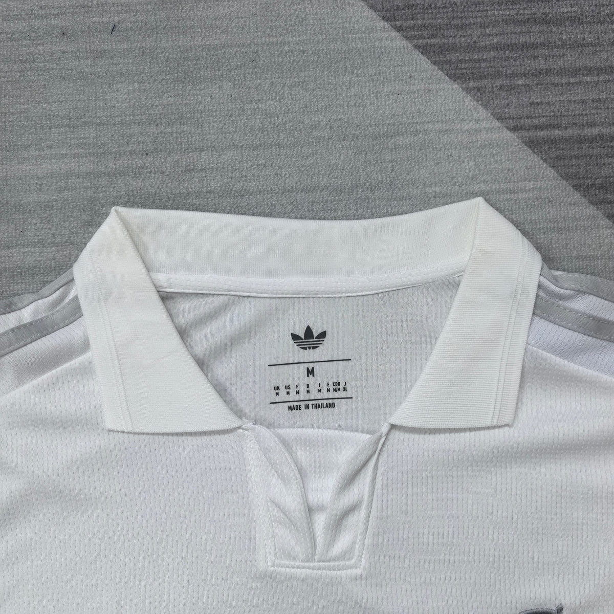 Real Madrid Édition 125e anniversaire 2026-2027 – Modèle 232391580 – photo 3