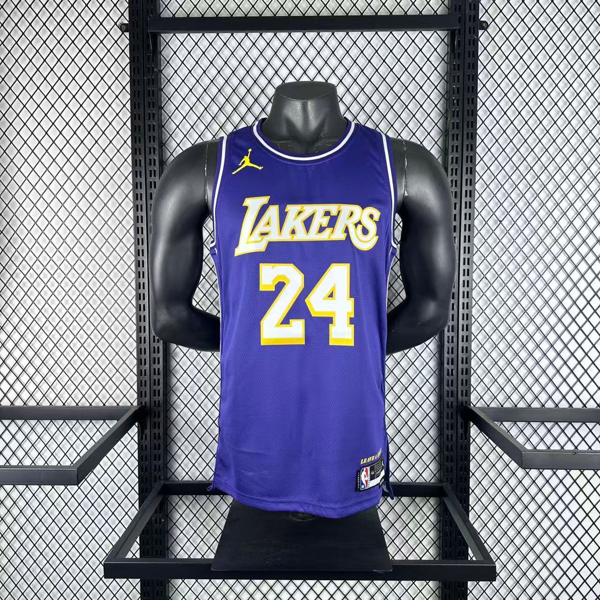 Maillot Los Angeles Lakers n° 24 – Édition spéciale – photo 10