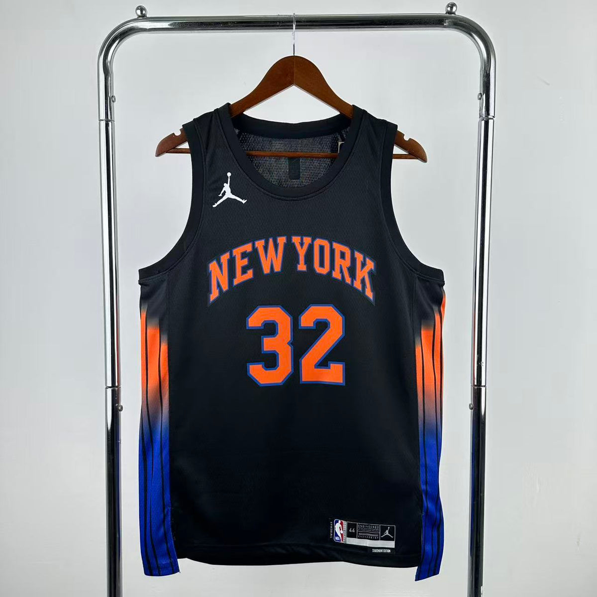 Maillot New York Knicks n° 32 – Édition spéciale – photo 1