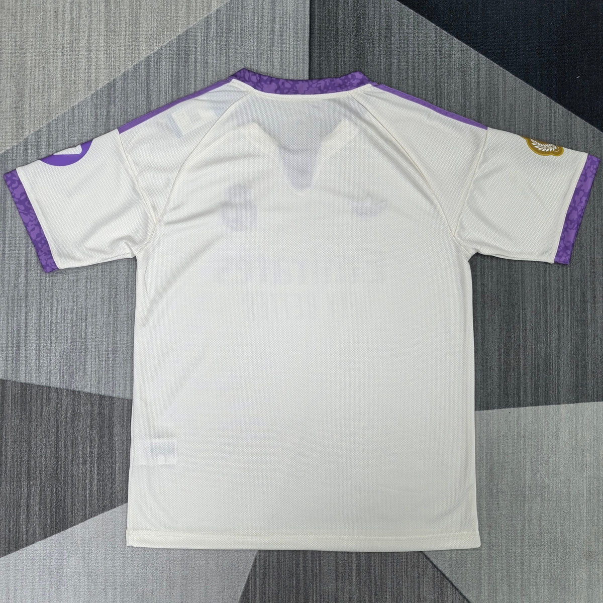 Real Madrid Édition 125e anniversaire 2026-2027 – Modèle 254247336 – photo 4