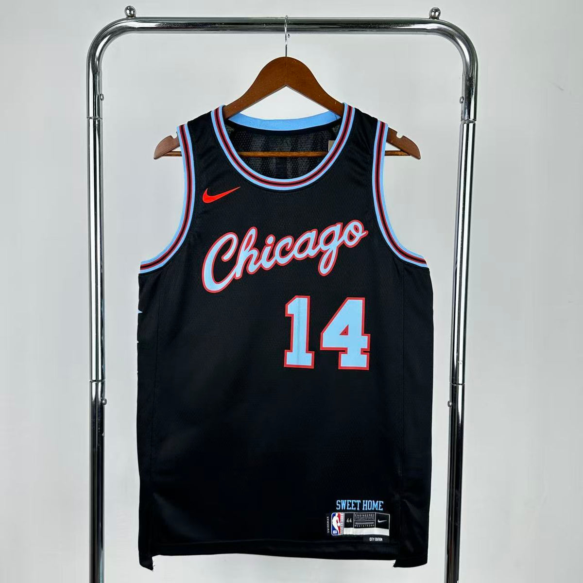 Maillot Chicago Bulls n° 14 – Édition Ville – photo 1