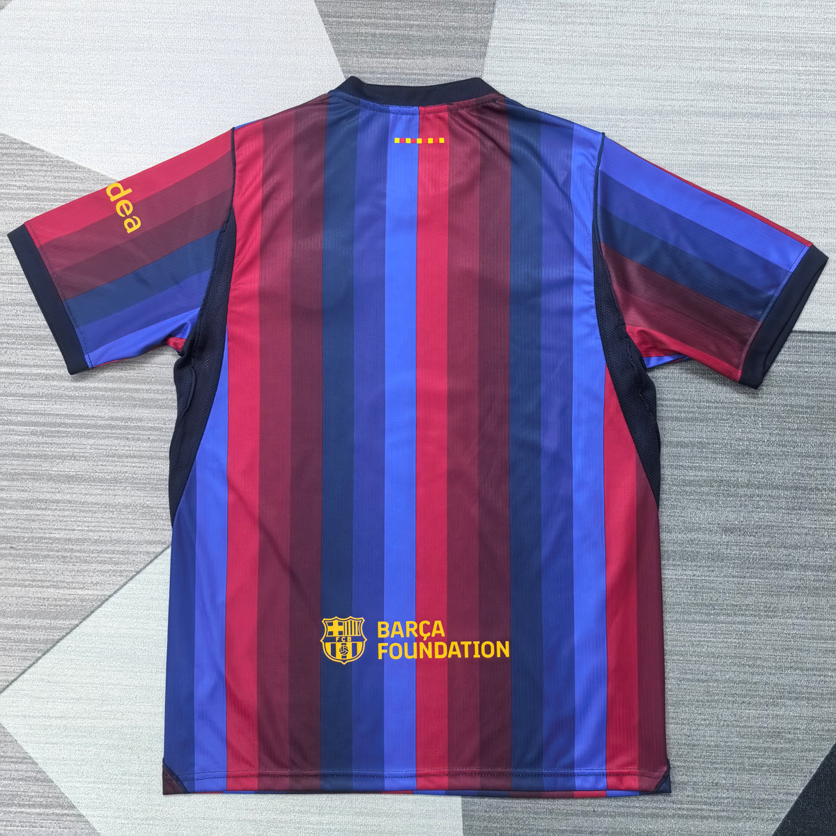FC Barcelone Domicile 2026-2027 – Modèle 235416258 – photo 6