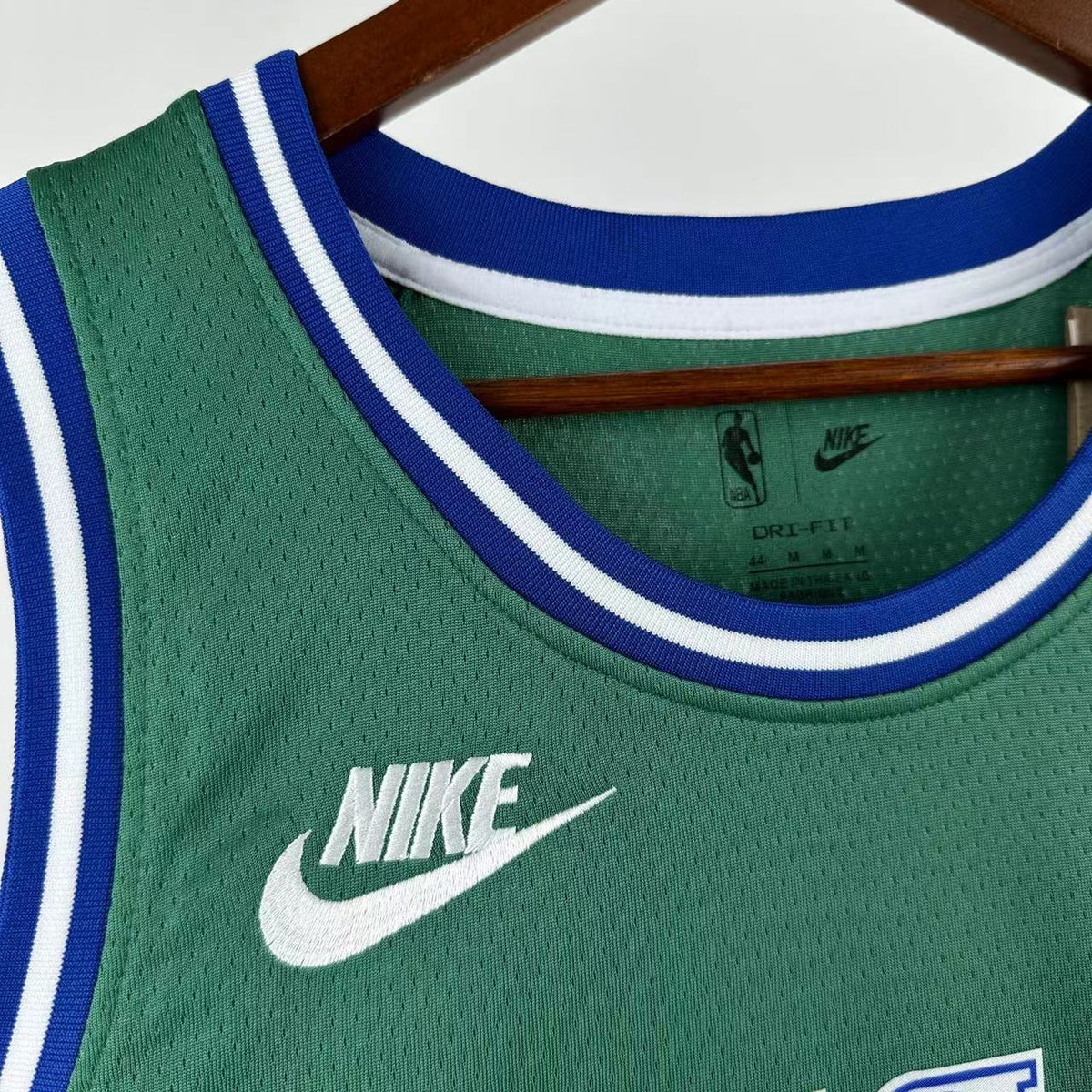 Maillot Dallas Mavericks n° 32 – Rétro Vert – photo 4