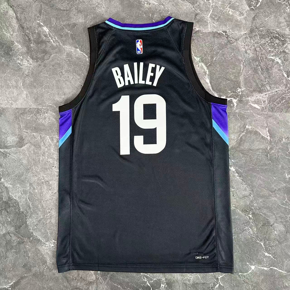 Maillot Utah Jazz n° 19 – Motif Jordan – photo 4