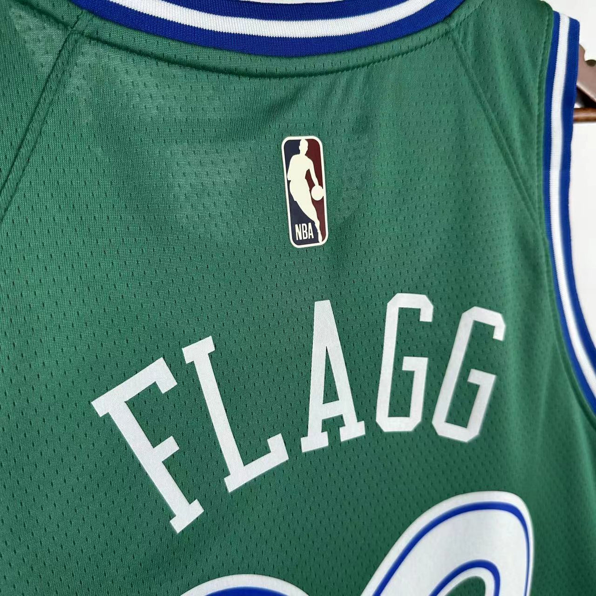 Maillot Dallas Mavericks n° 32 – Rétro Vert – photo 5
