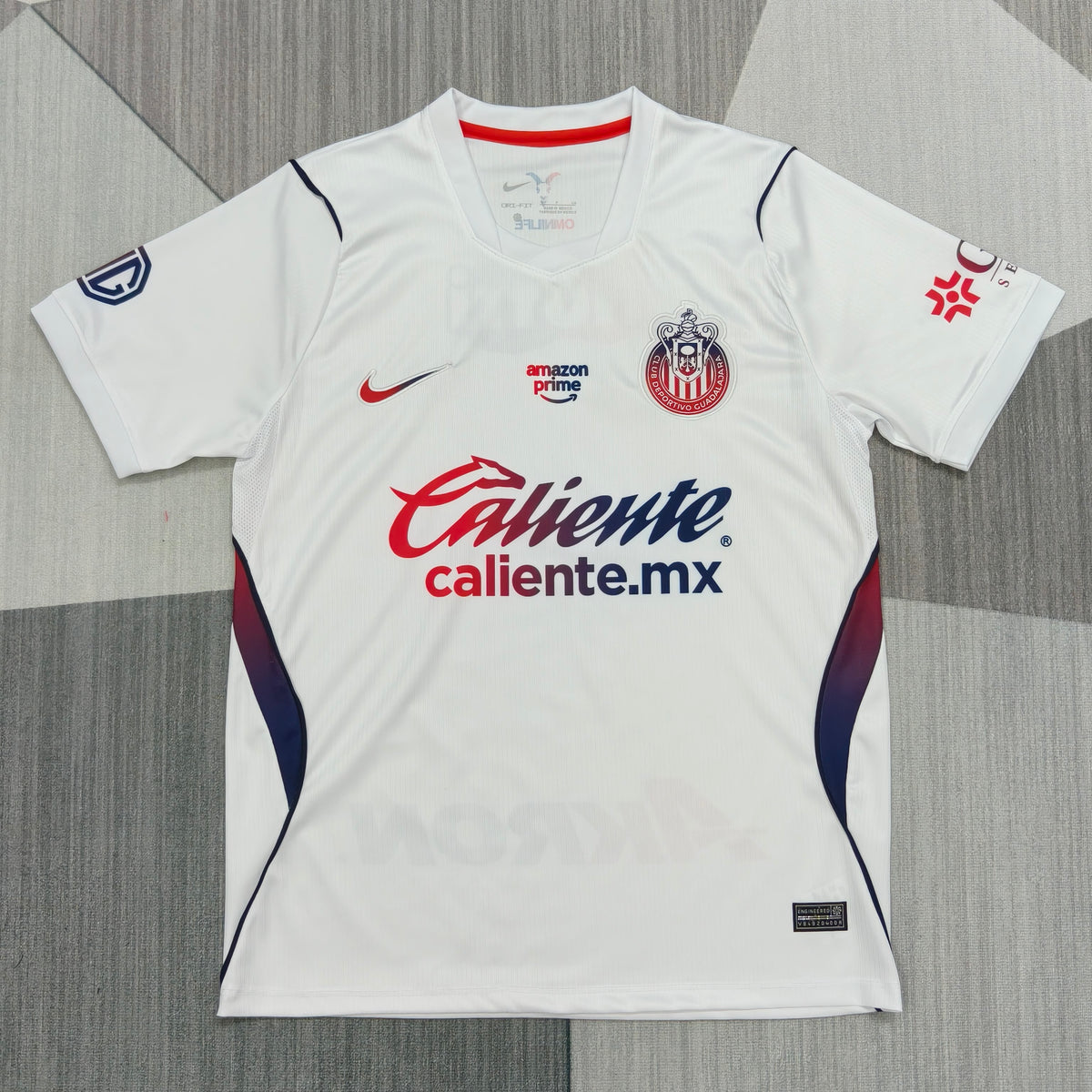 Chivas Guadalajara Extérieur 2026-2027 – photo 1