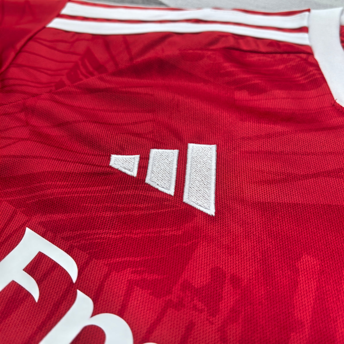 Benfica Lisbonne Domicile 2026-2027 – photo 4