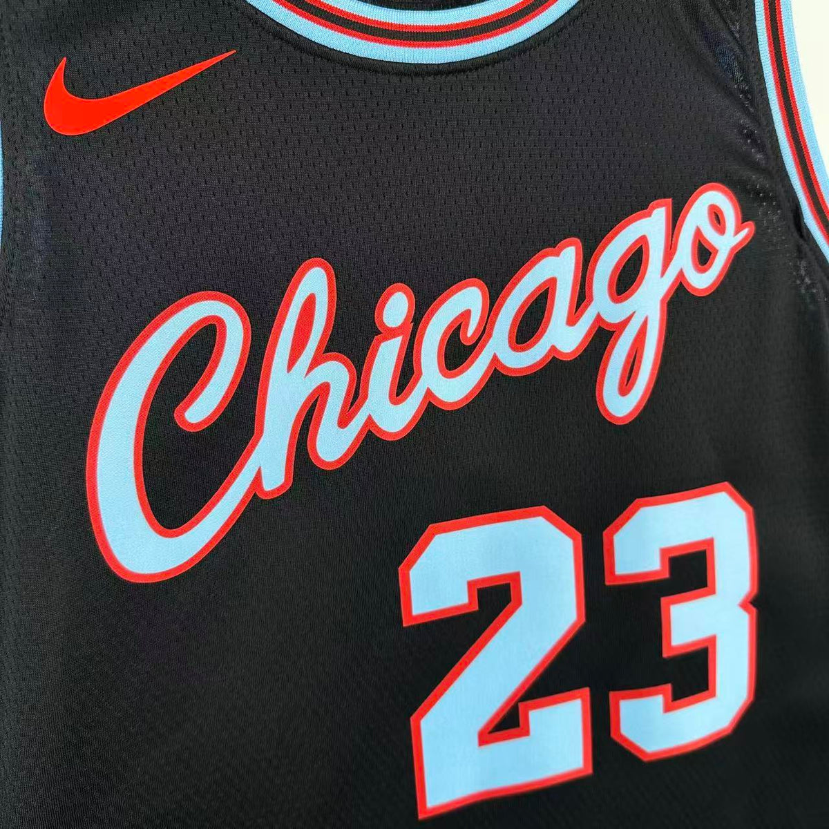 Maillot Chicago Bulls n° 23 – Édition Ville – photo 12