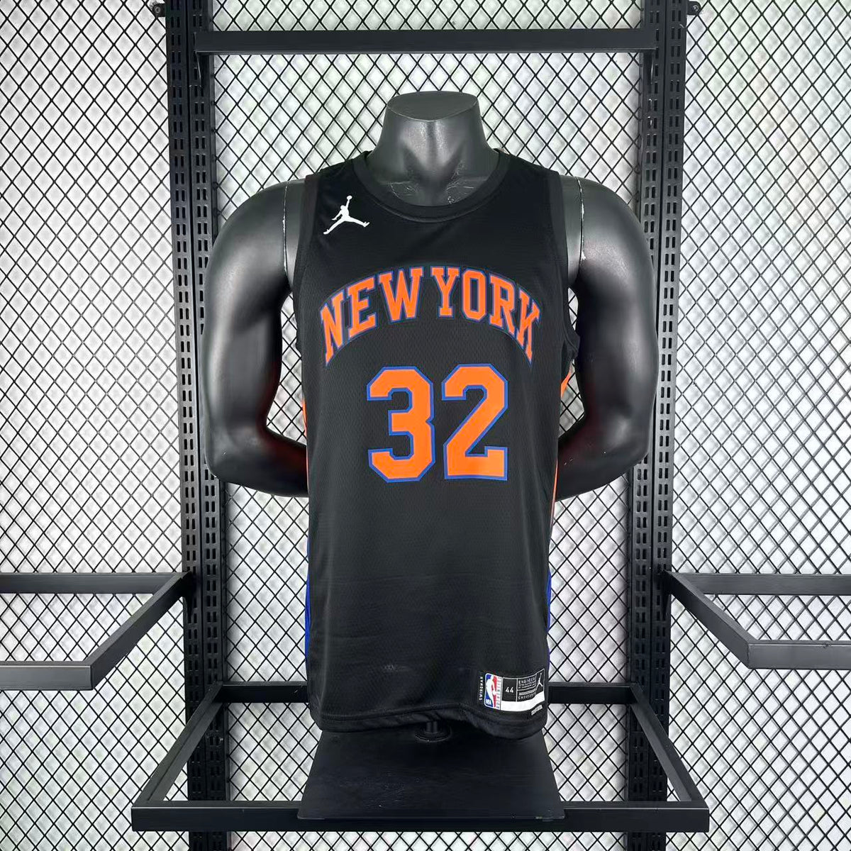 Maillot New York Knicks n° 32 – Édition spéciale – photo 9