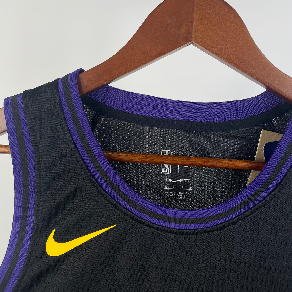 Maillot Los Angeles Lakers n° 8 – Édition Ville – photo 7