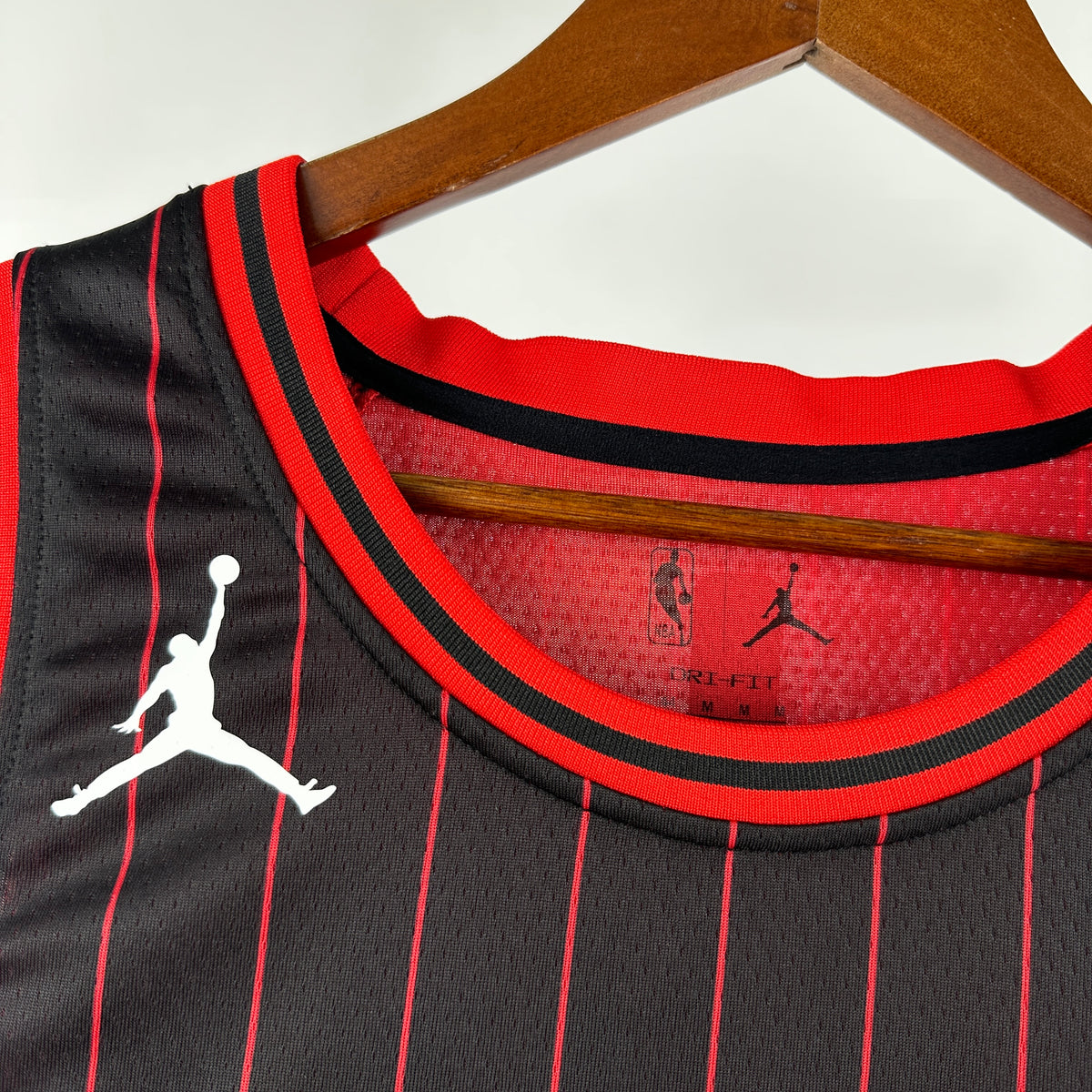 Maillot Chicago Bulls n° 33 – Édition spéciale – photo 9
