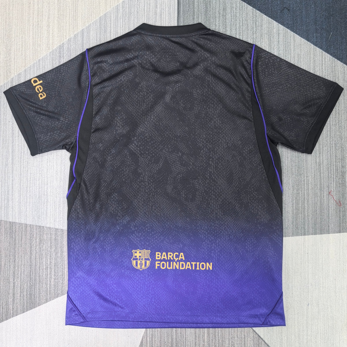 FC Barcelone Extérieur 2026-2027 – photo 2