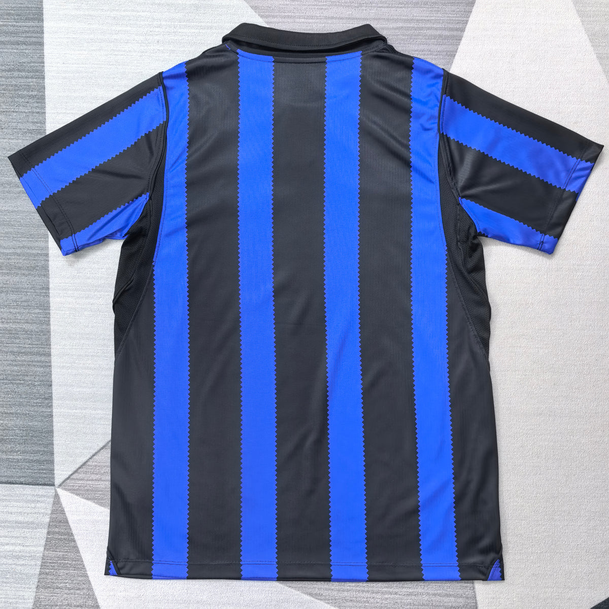Inter Milan Domicile 2026-2027 – photo 2