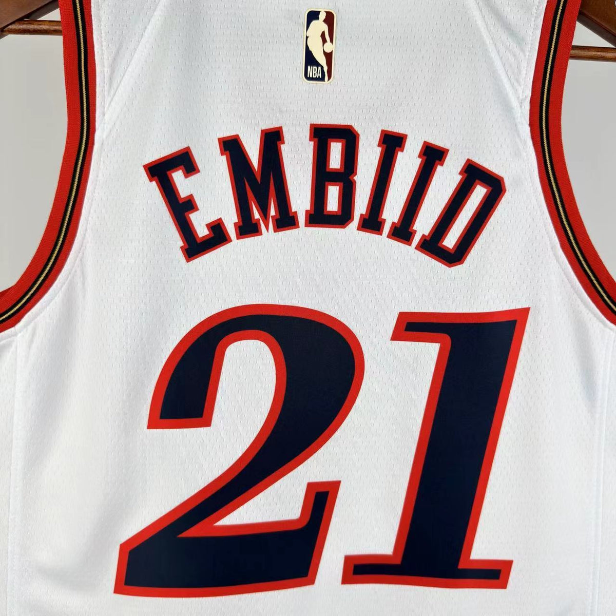 Maillot Philadelphia 76ers n° 21 – Rétro Blanc – photo 4