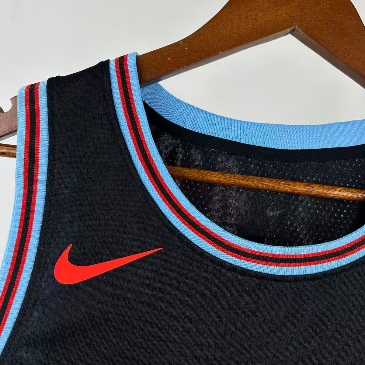 Maillot Chicago Bulls n° 23 – Édition Ville – photo 11