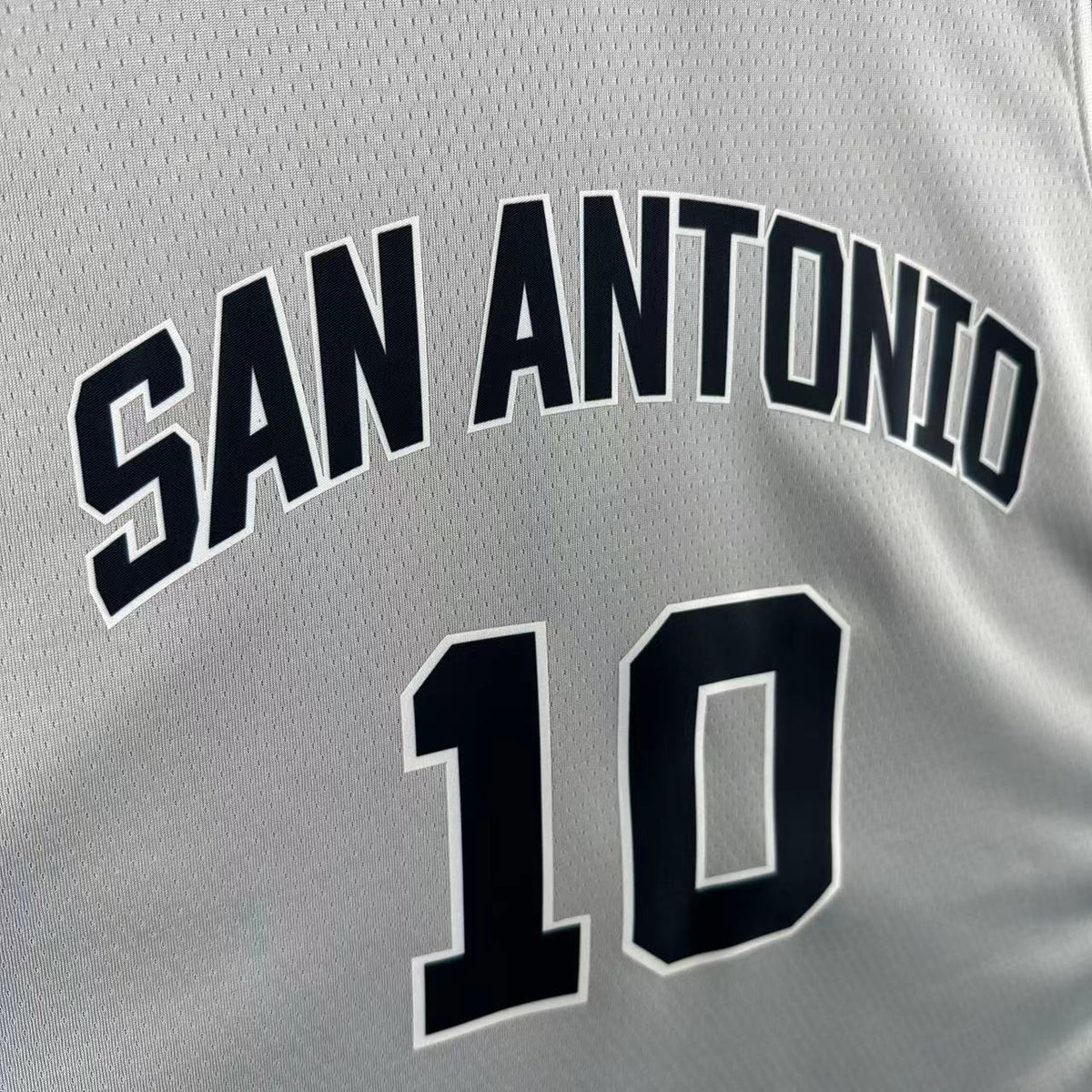 Maillot San Antonio Spurs n° 10 – Édition spéciale Gris – photo 3