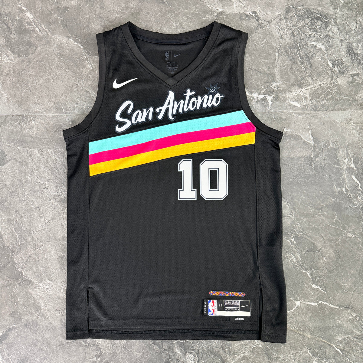 Maillot San Antonio Spurs n° 10 – Édition Ville – photo 11