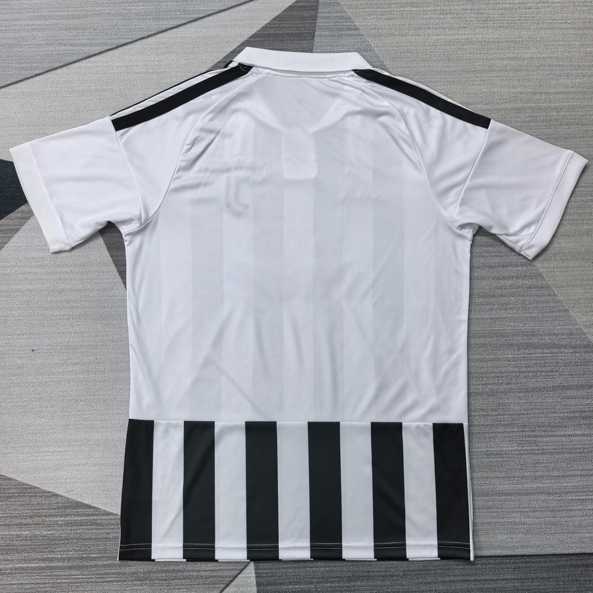 Juventus Domicile 2026-2027 – photo 2
