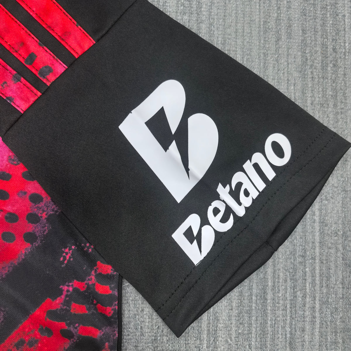 Benfica Lisbonne Troisième maillot 2026-2027 – photo 3