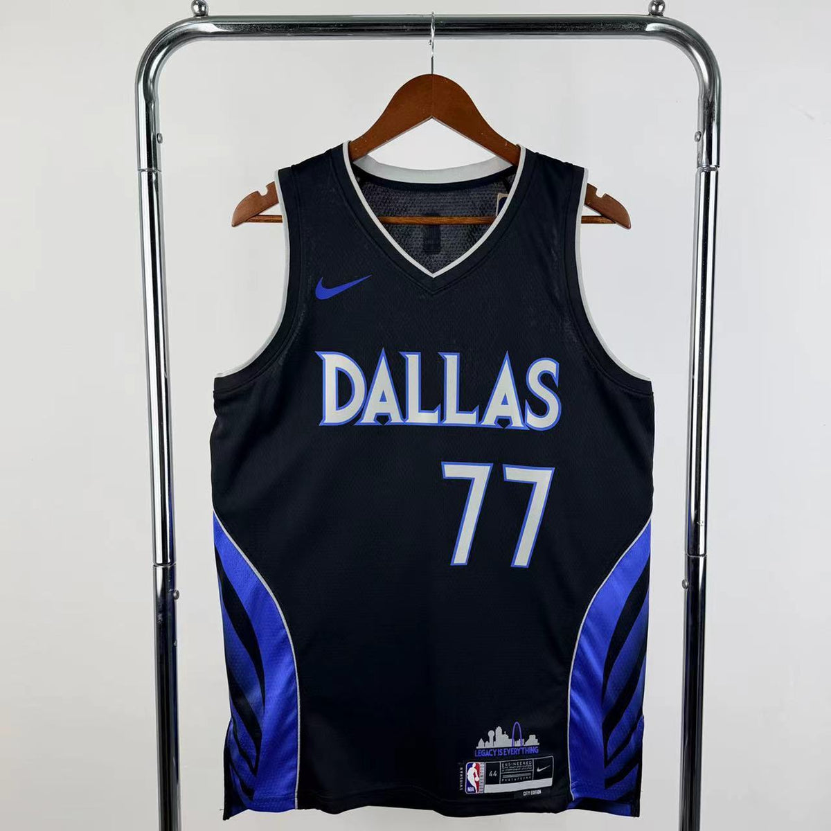 Maillot Dallas Mavericks n° 77 – Édition Ville – photo 1