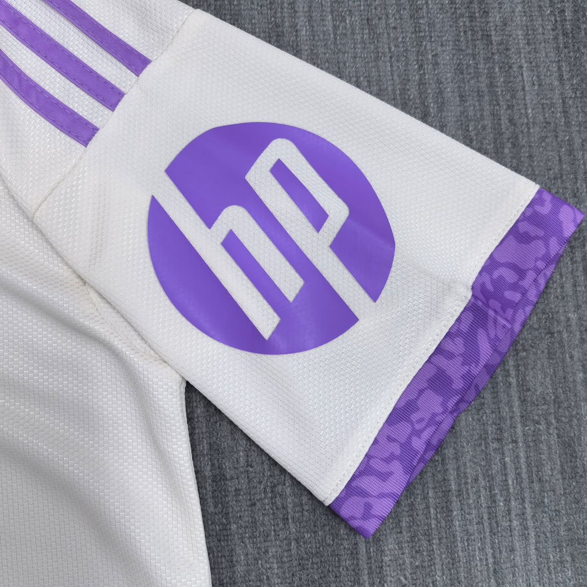 Real Madrid Édition 125e anniversaire 2026-2027 – Modèle 254247336 – photo 5