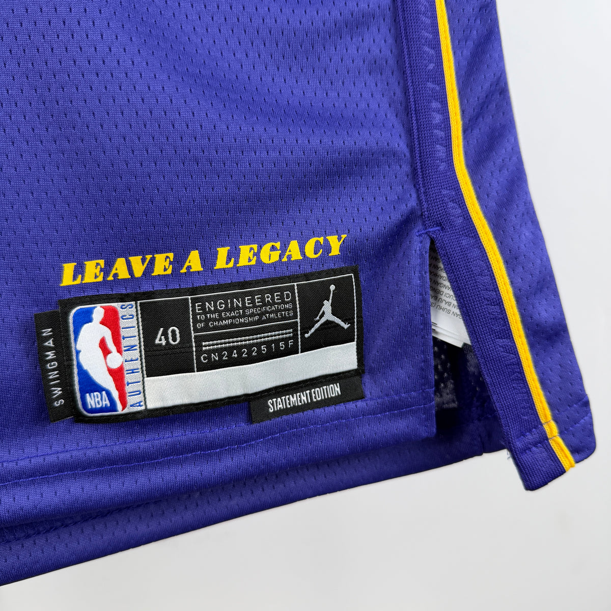 Maillot Los Angeles Lakers n° 23 – Édition spéciale – photo 7